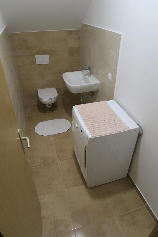 Rooms For Rent In Любляна Екстер'єр фото