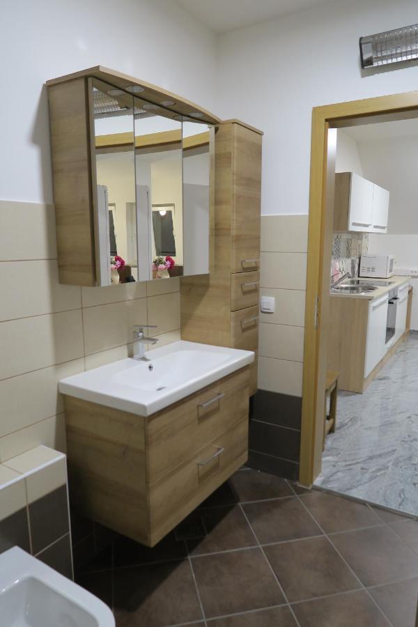 Rooms For Rent In Любляна Екстер'єр фото